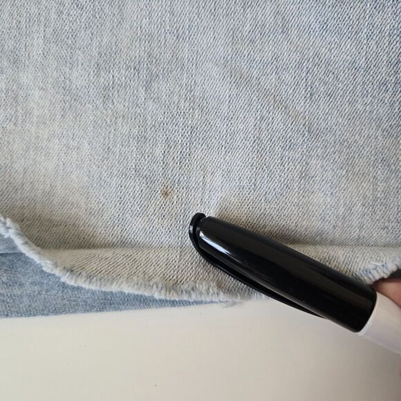 Ariya Jeans Co. Light Wash Denim Shorts Embellished Pockets Size 15/32 - Picture 12 of 13